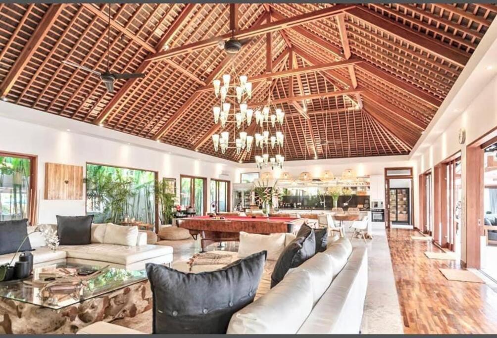 Villa Mimpi Nyata Canggu Extérieur photo